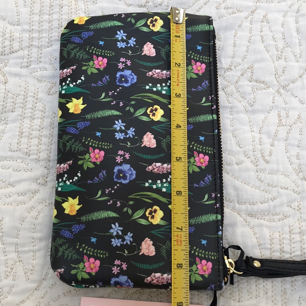 JUICY COUTURE WRISTLET - Picture 4 of 7